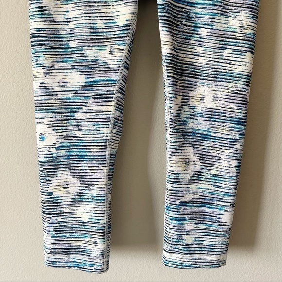 Lululemon Wunder Under Crop Hi-Rise Legging Blurry Belle Multi Blue Size 8 - Picture 4 of 12
